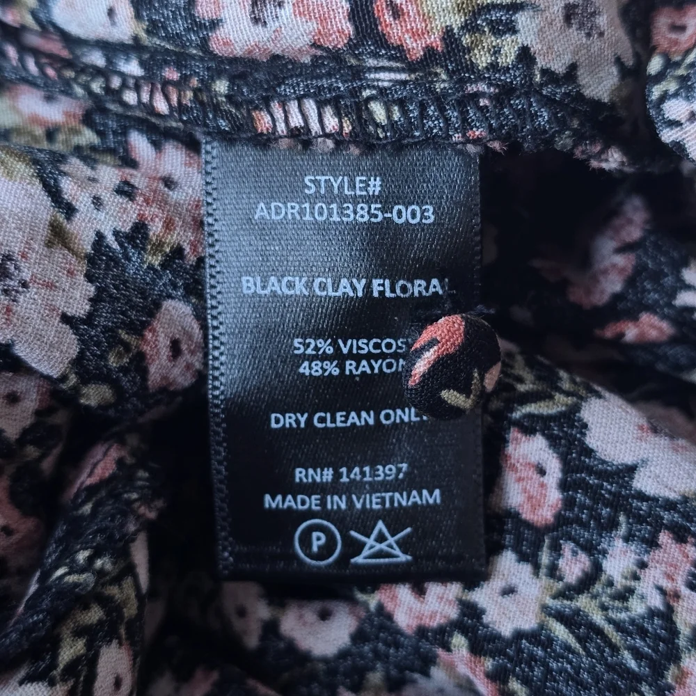 ASTR THE LABEL Floral Long Sleeve Dress XS EUC - Picture 6 of 6